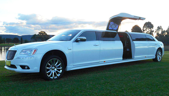 Chrysler limousine tamborine wine tour from Gold Coast or Brisbane